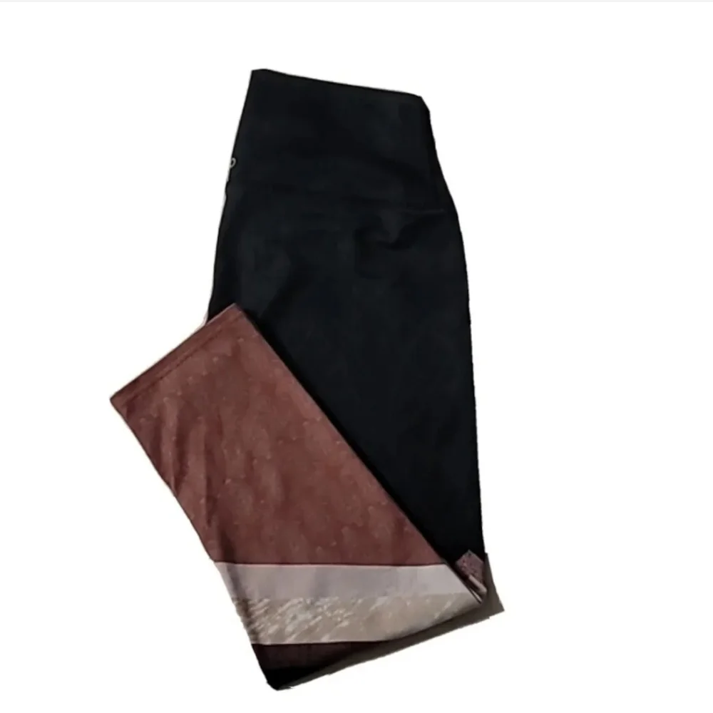 ALO Yoga Black & Brown Colorblock Leggings